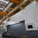 150 тона преса спирачка 3200 мм CNC 150 тона хидравлична преса спирачка с огъване 8 мм